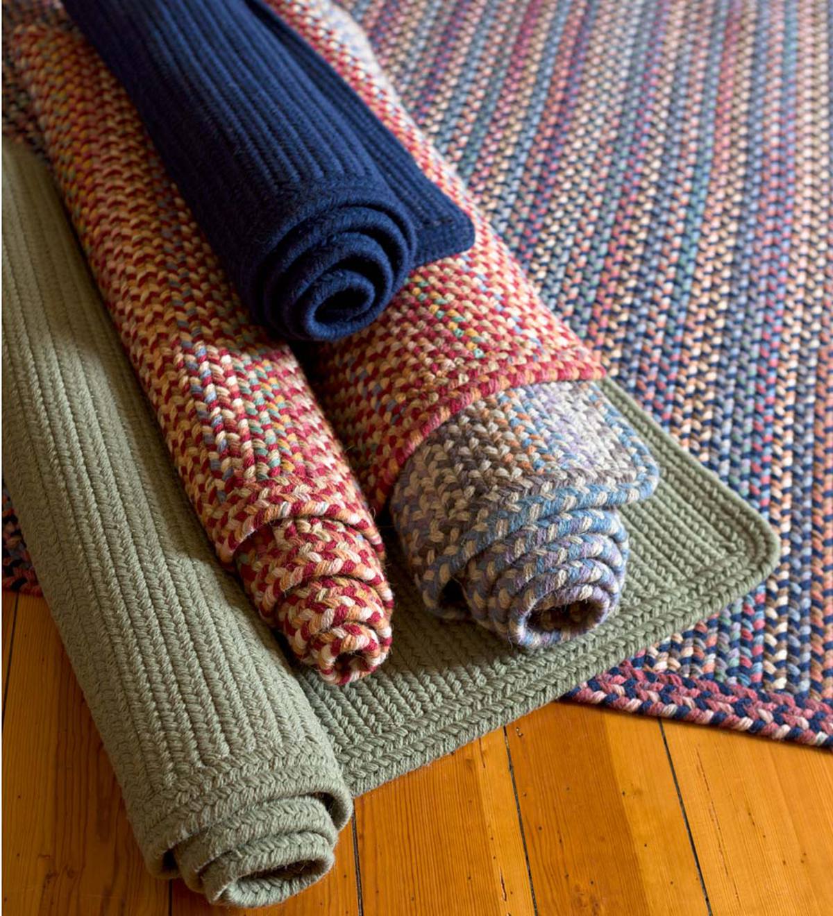 Blue Ridge Rectangle Wool Braided Rug, 3' x 5'
