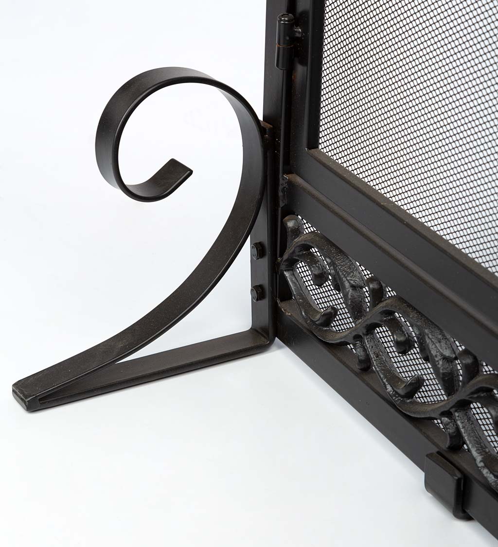 Small Cast Iron Scrollwork Fire Screen With Doors