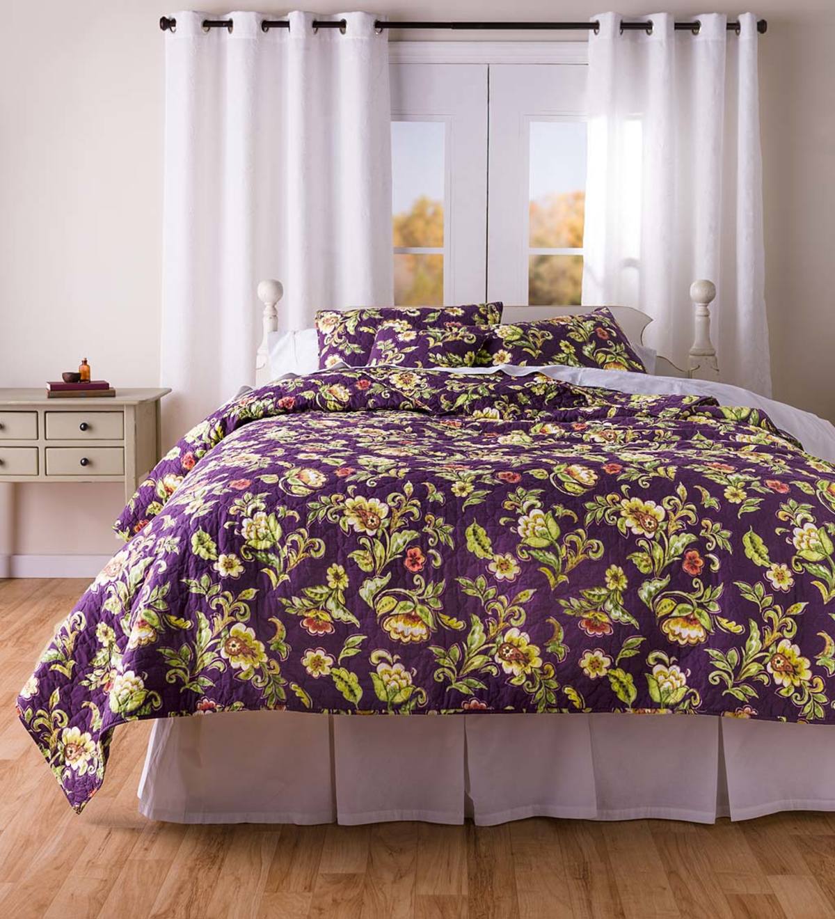 Delilah Floral Reversible Cotton Quilted Bedding