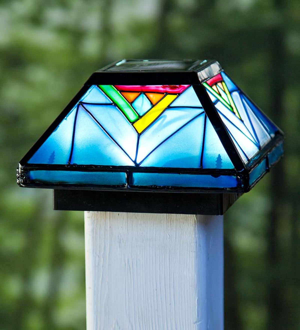 Artisan Glass Solar Post Cap Light