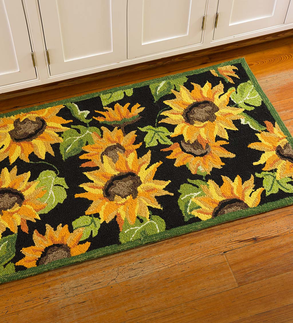 Sunflower Indoor/Outdoor Accent Rug