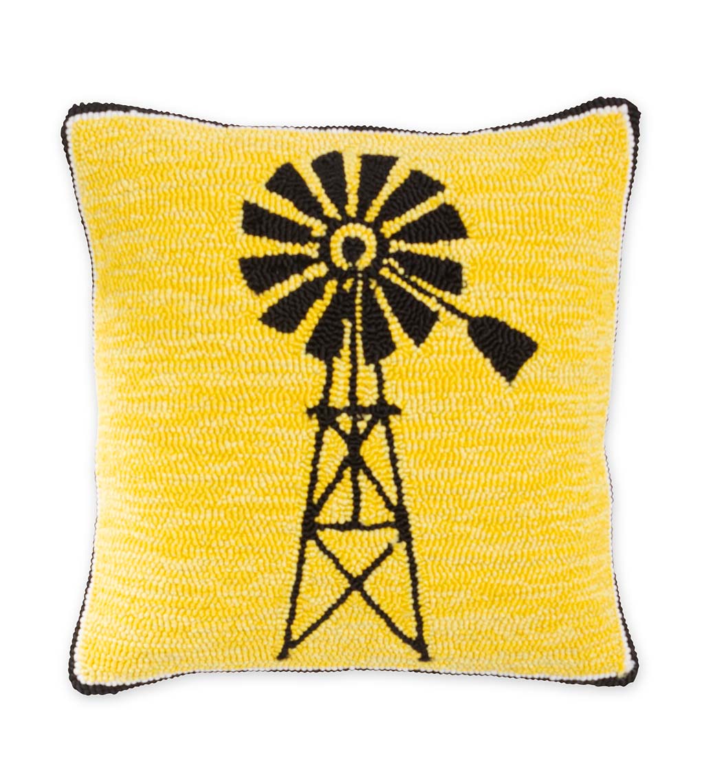 Indoor/Outdoor Windmill Hooked Polypropylene Throw Pillow
