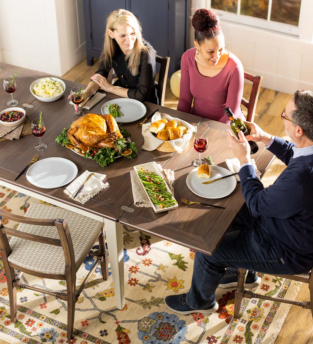 Laurel Ridge Farmhouse Collection Shelby Table with Fold-Out Leaves