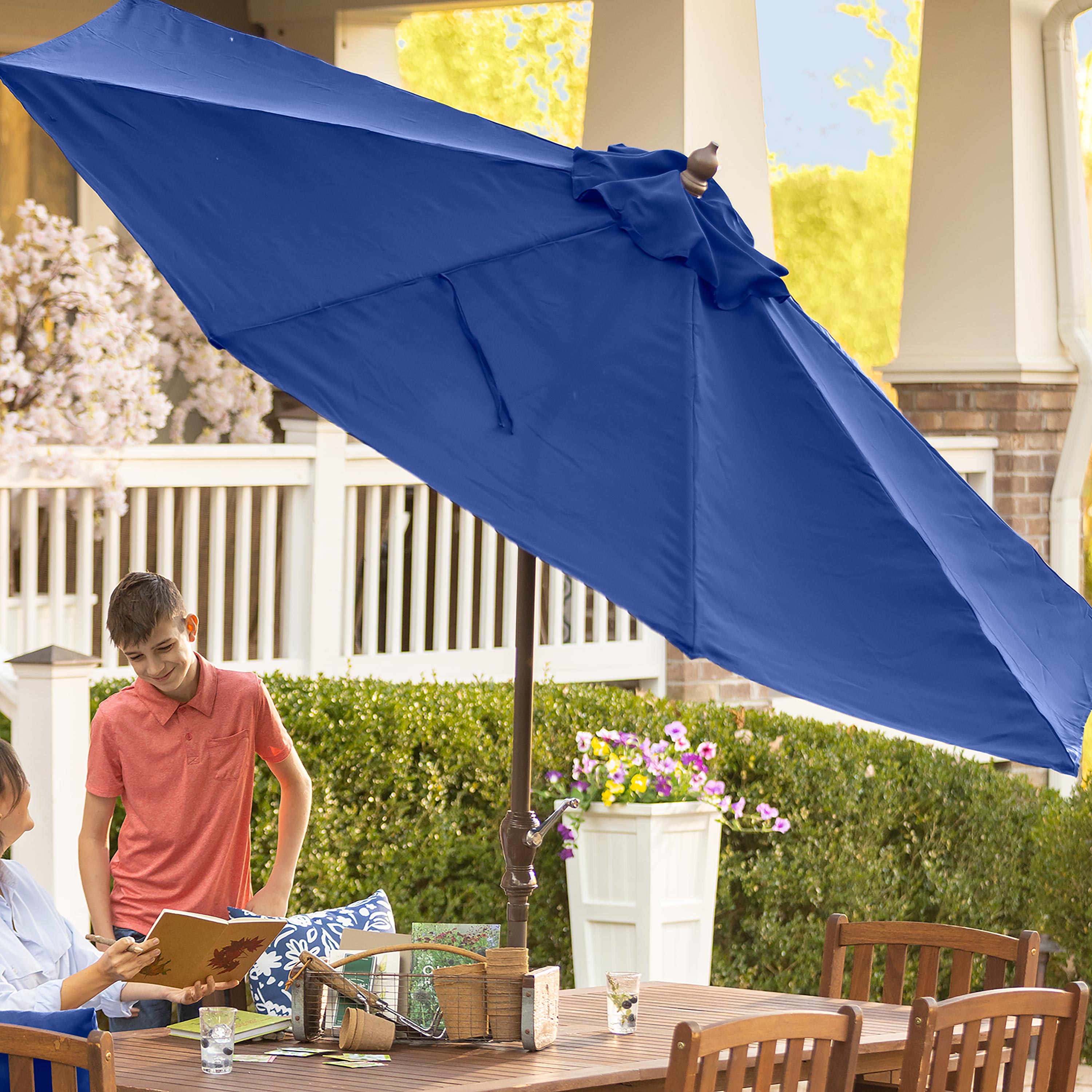 Classic Patio Market Umbrella with Aluminum Pole, 7' dia.