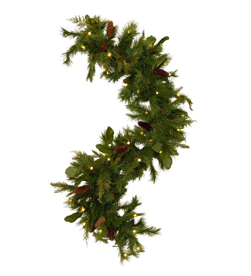 Lighted Magnolia Garden Evergreen Garland with 35 Lights