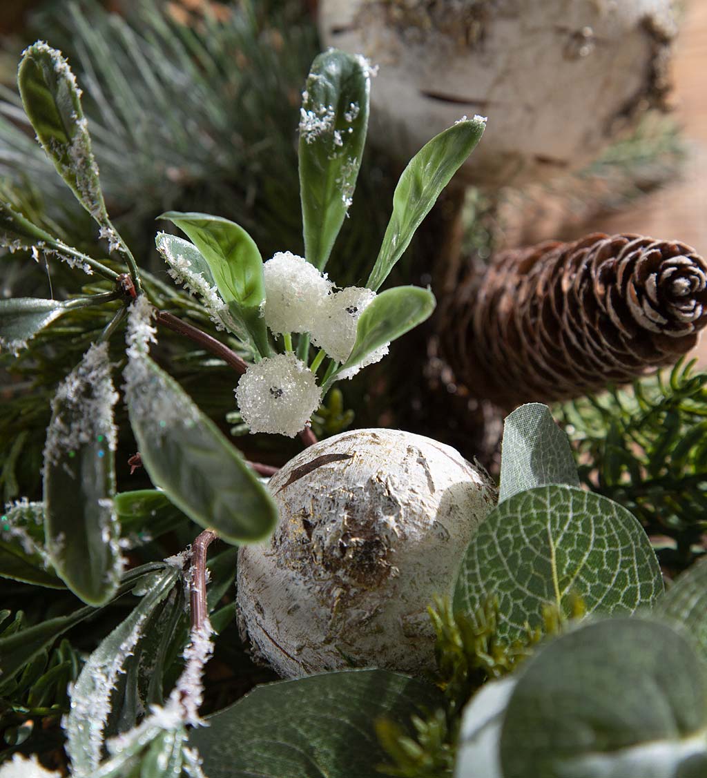 Belle Meade Snow-Kissed Holiday Wreath