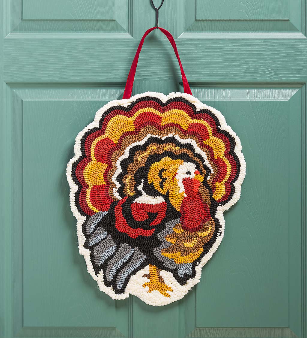 Indoor/Outdoor Turkey Hooked Polypropylene Door Décor