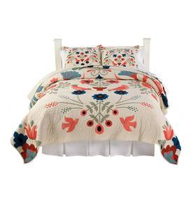 Full/Queen Ansley Folk Art Quilt Set in Cream - Cream