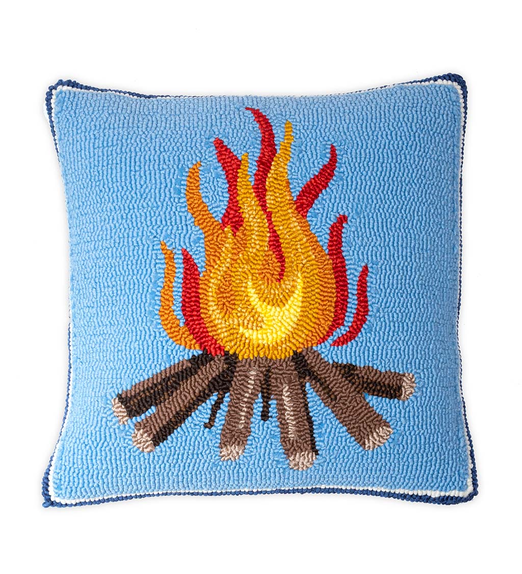 Indoor/Outdoor Hooked Polypropylene Campfire Throw Pillow