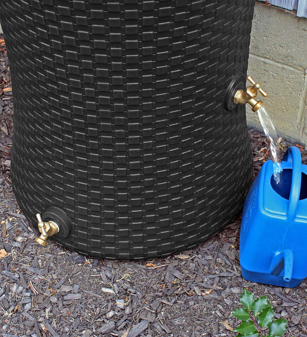 50-Gallon Wicker Rain Barrel with Planter Top