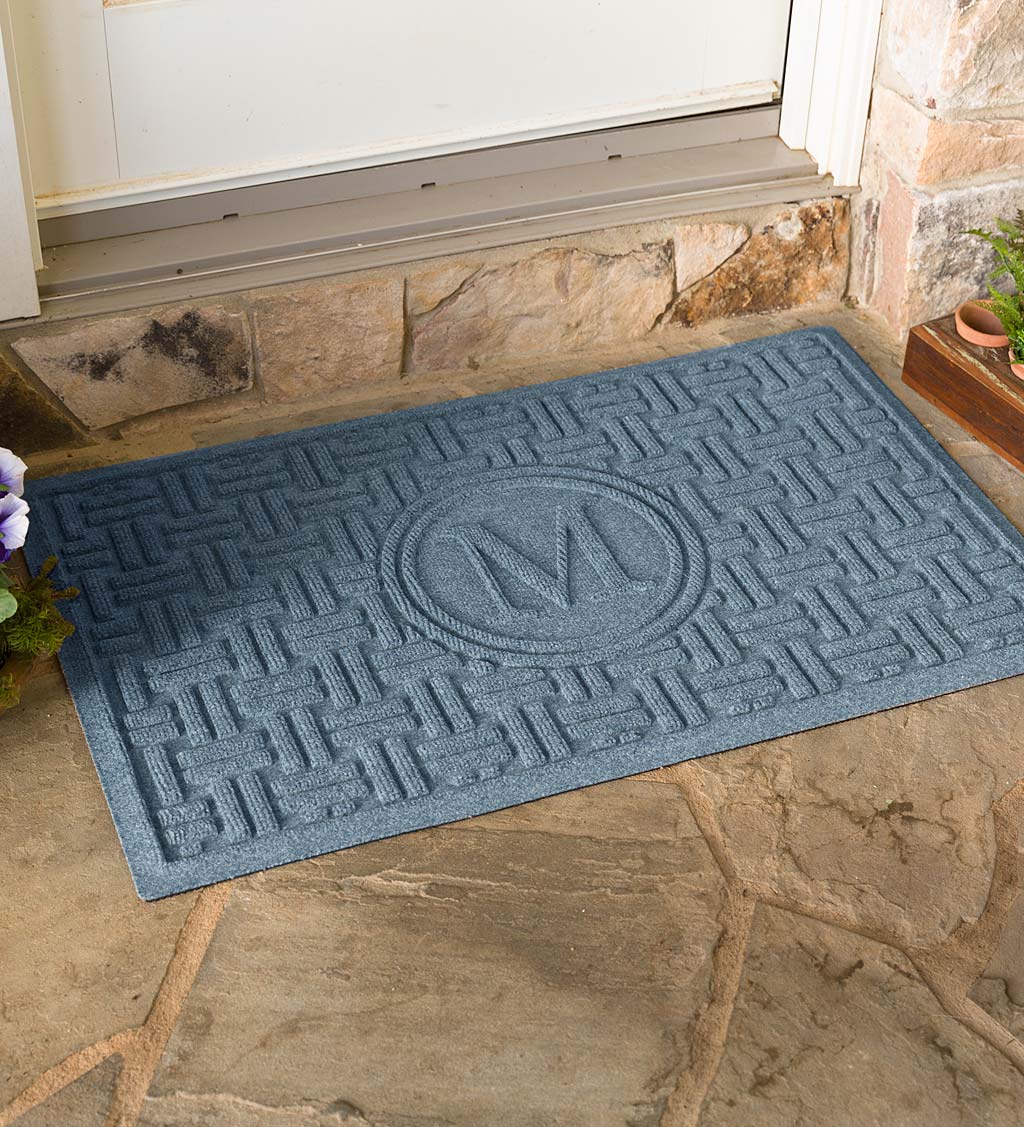 Waterhog Basket Weave Doormat with Single Initial, 2' x 3' swatch image