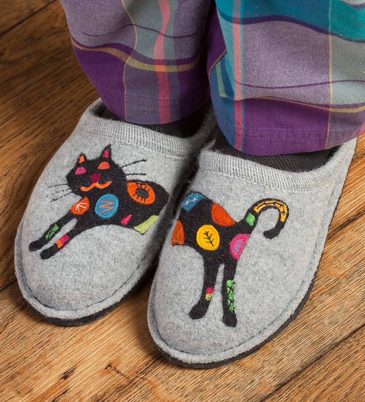 Women's Boiled Wool Cat Slippers with Non-Slip Soles