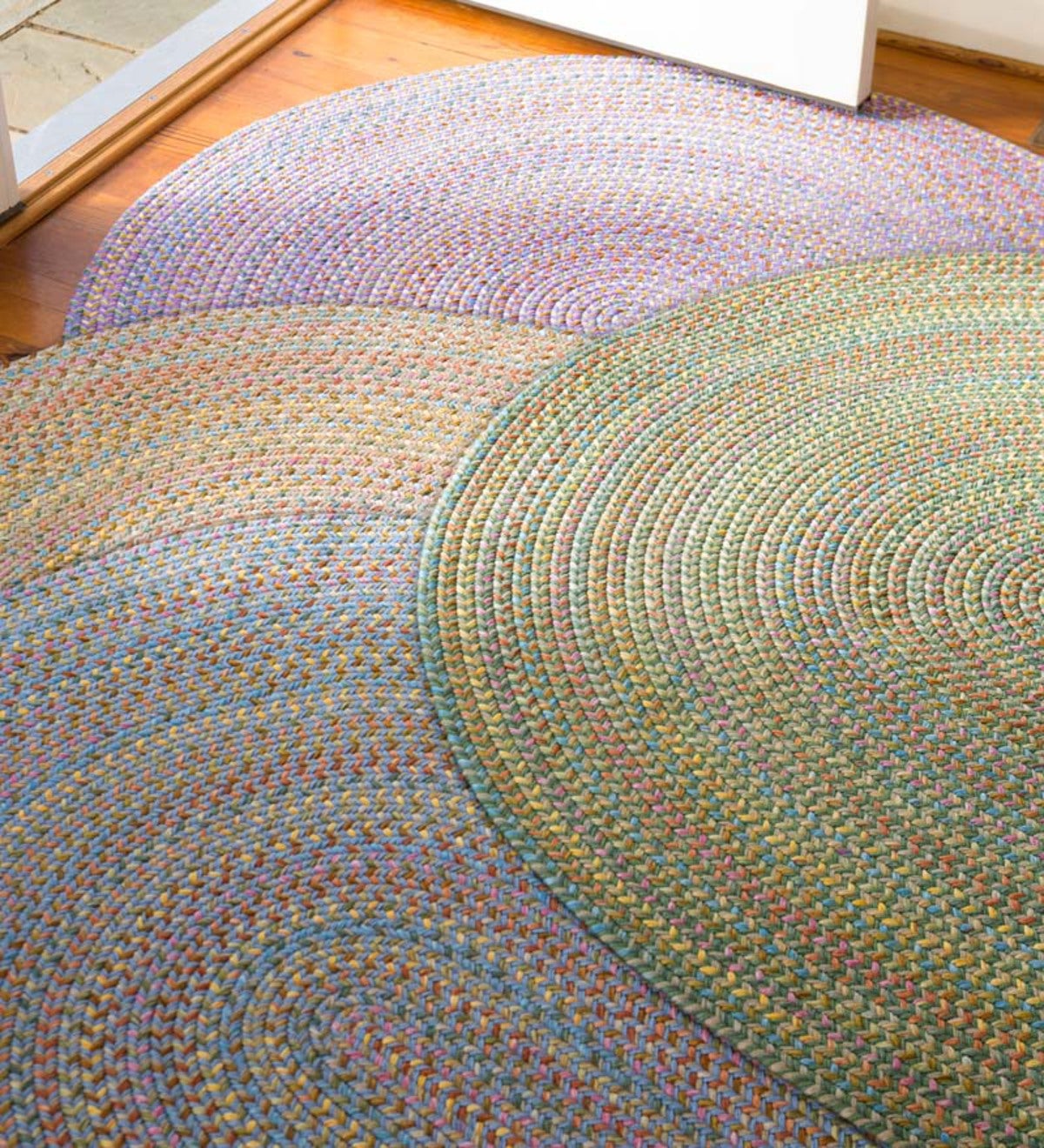 Floral Garden Round Braided Rug, 6' dia. Round