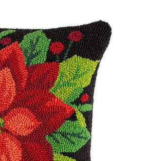 Indoor/Outdoor Hooked Polypropylene Poinsettia Throw Pillow