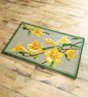 Indoor/Outdoor Yellow Jasmine Hooked Polypropylene Accent Rug