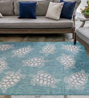 Indoor/Outdoor Textured Sea Turtles Polypropylene Rug, 4'10" x 7'6"
