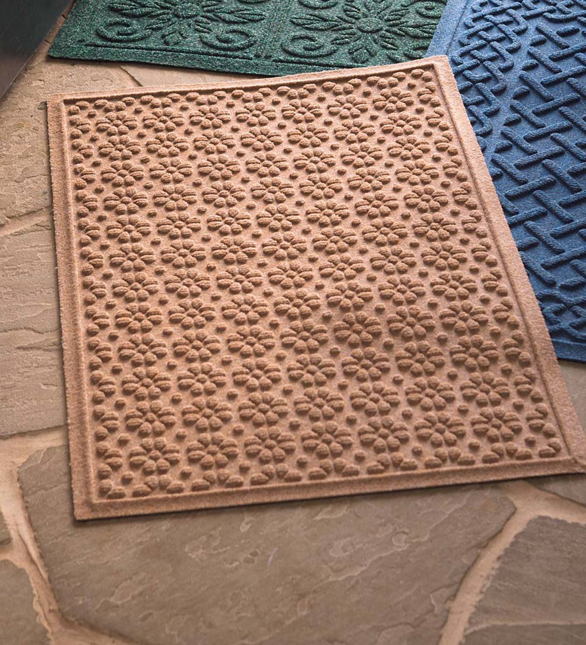 Oversized Daisy Waterhog Doormat, 3' x 5'