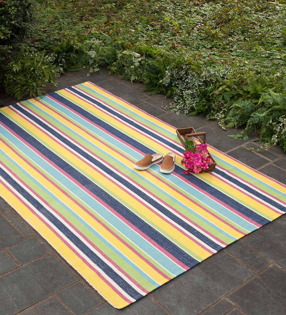 Indoor/Outdoor Summer Stripe Rug, 8' x 10'