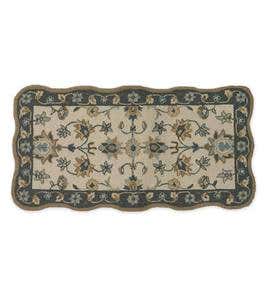 Richland Wool Rug with Scalloped Edges, 2' x 4'