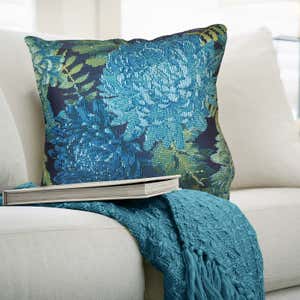 Indoor/Outdoor Chrysanthemum Polypropylene Throw Pillow - Blue