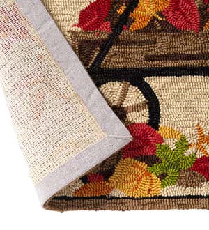 Indoor/Outdoor Autumn Wagon Hooked Polypropylene Accent Rug