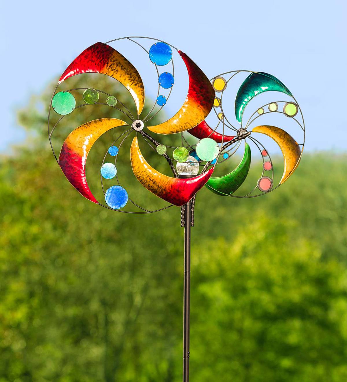Double Swirling Wheels Wind Spinner with Solar Ball