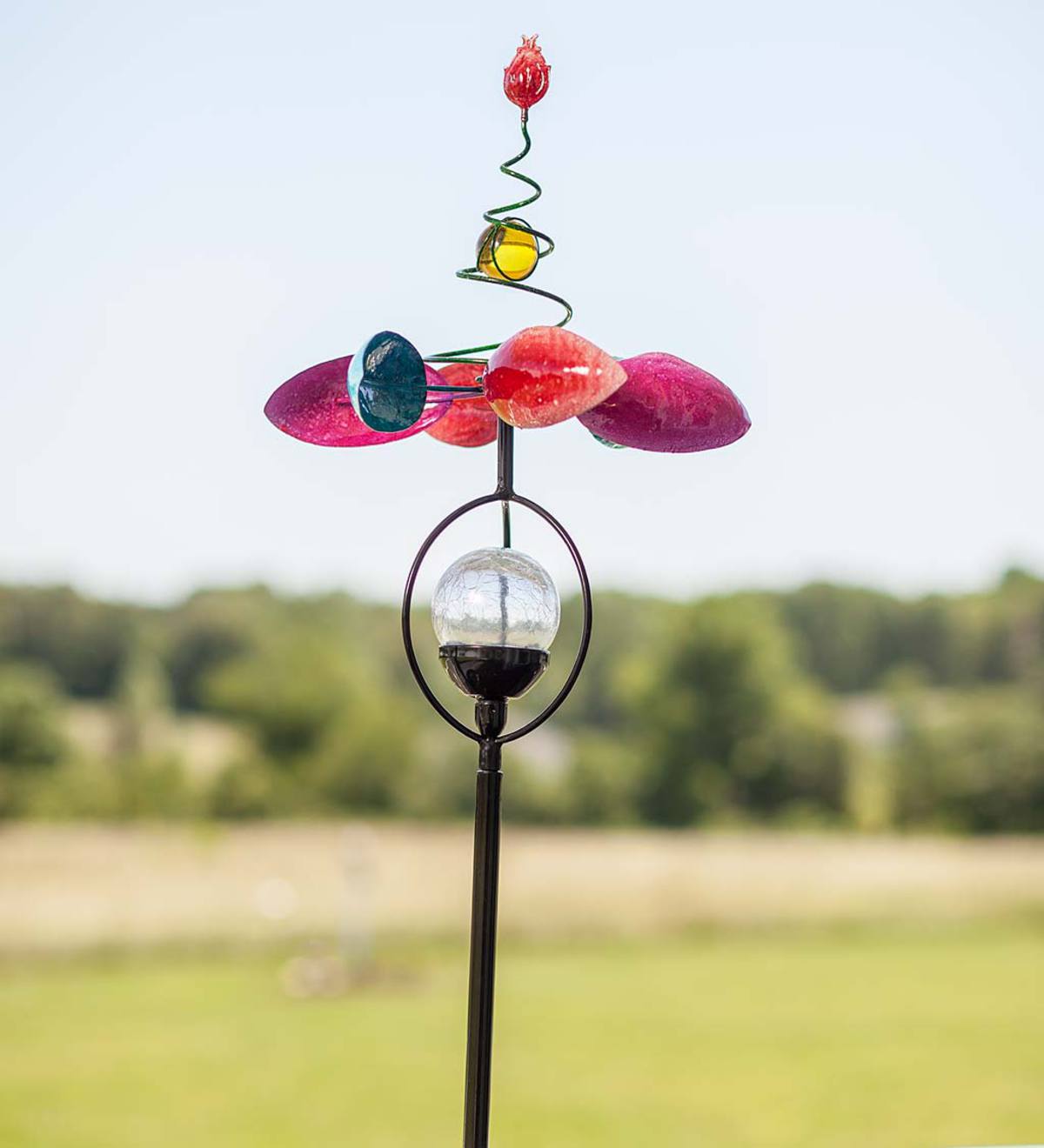 Single Flower Spring Spinner with Color Changing Solar Ball