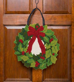 Indoor/Outdoor Holly Berry Wreath Hooked Polypropylene Door Decor
