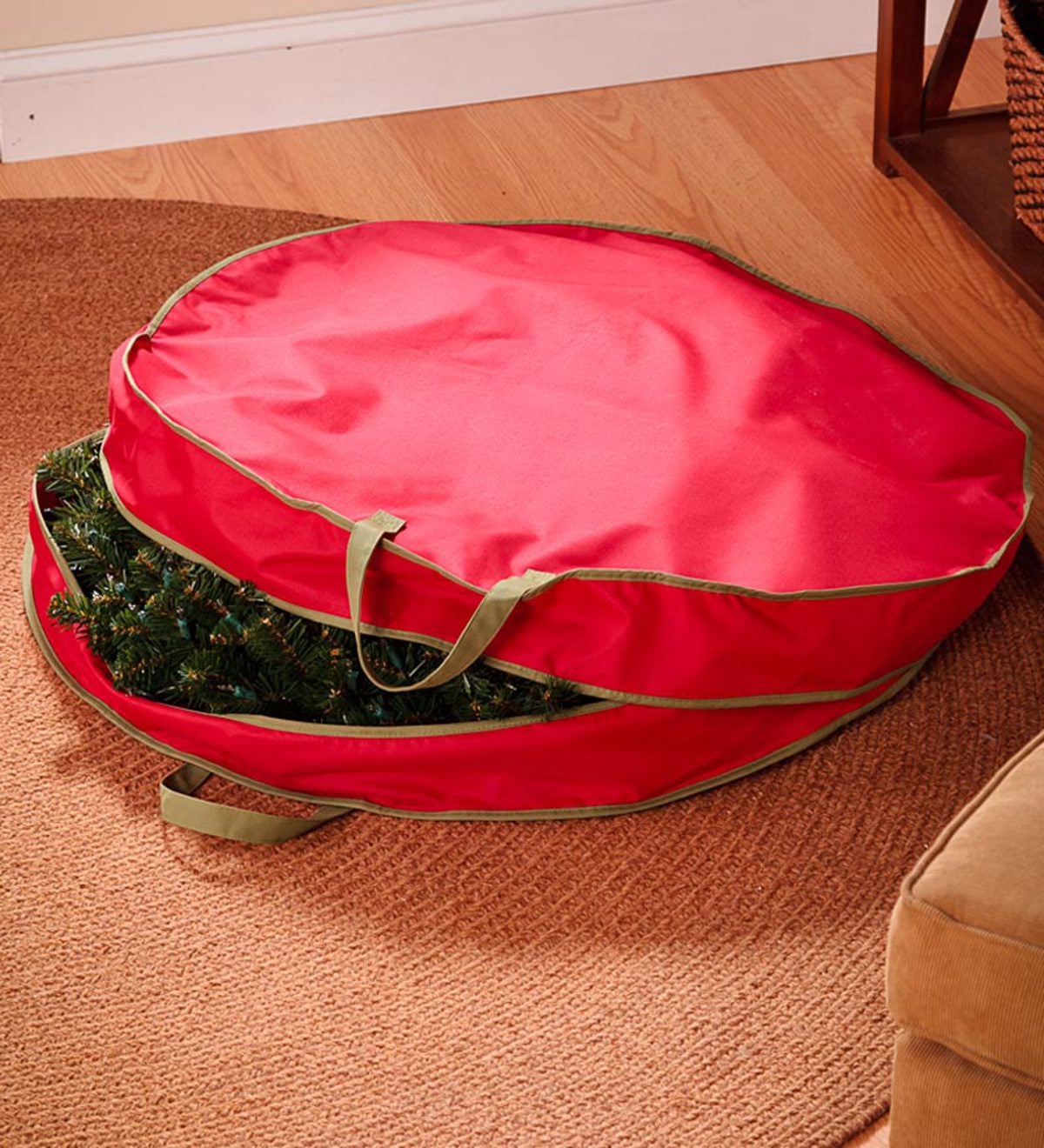 Heavy-Duty Polyester Holiday Wreath Storage Bag With Handles