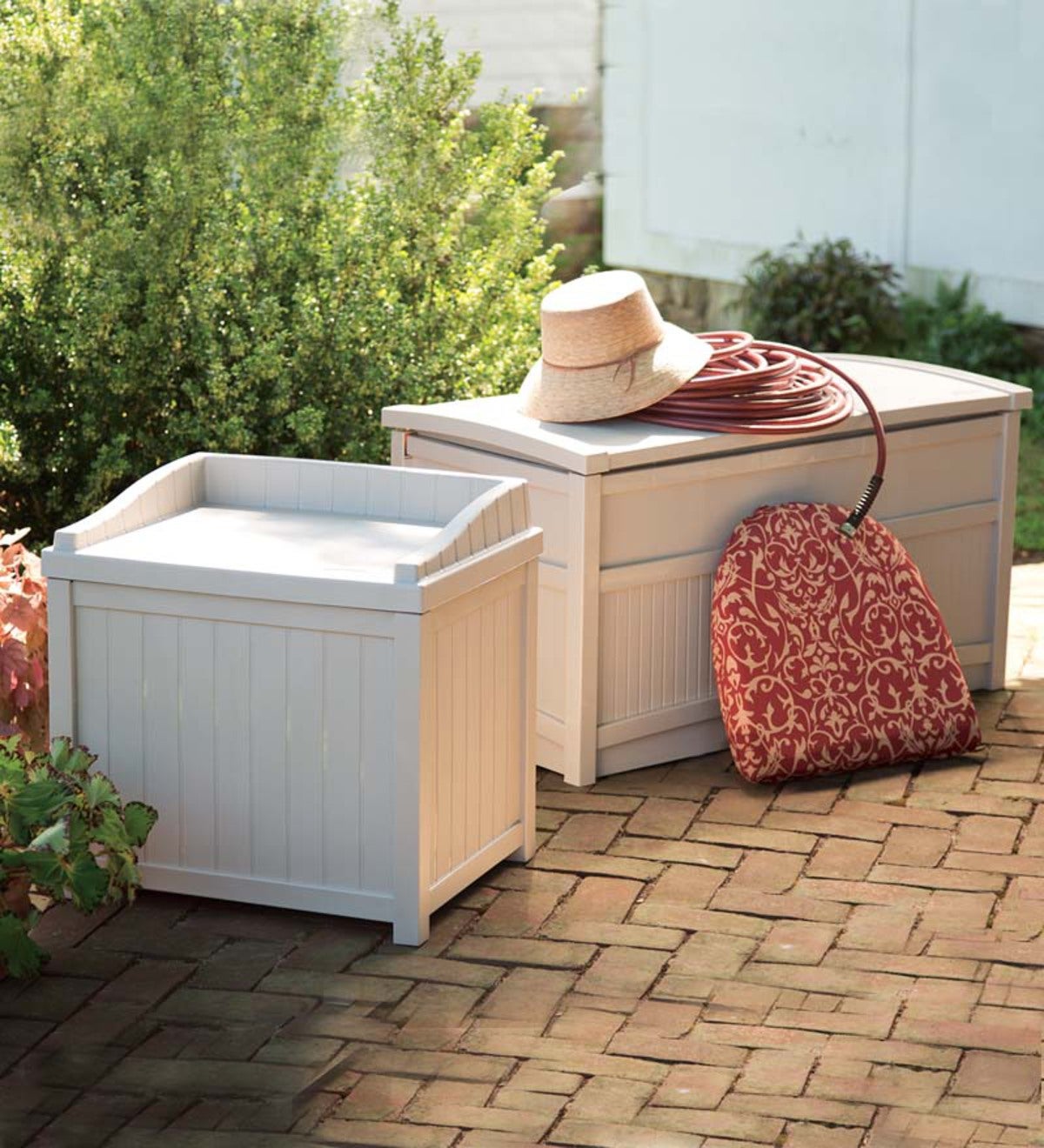 Weather-Resistant Maintenance-Free Resin Storage Boxes With Stay-Dry Lids