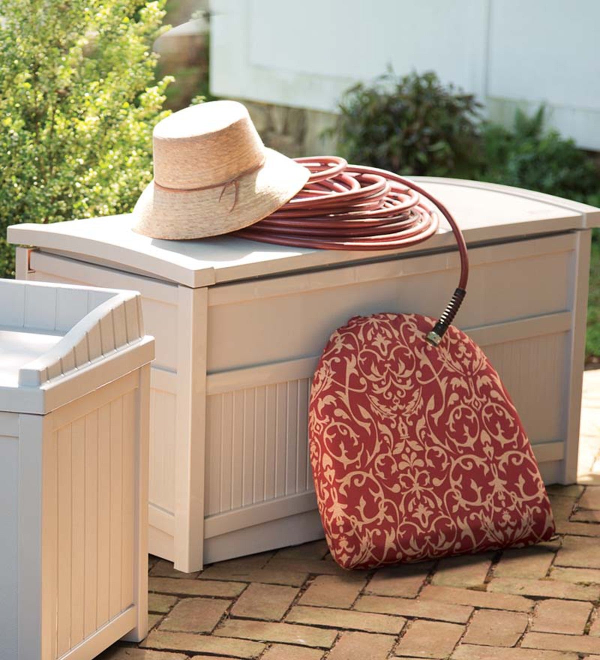 Weather-Resistant Maintenance-Free Resin Storage Boxes With Stay-Dry Lids