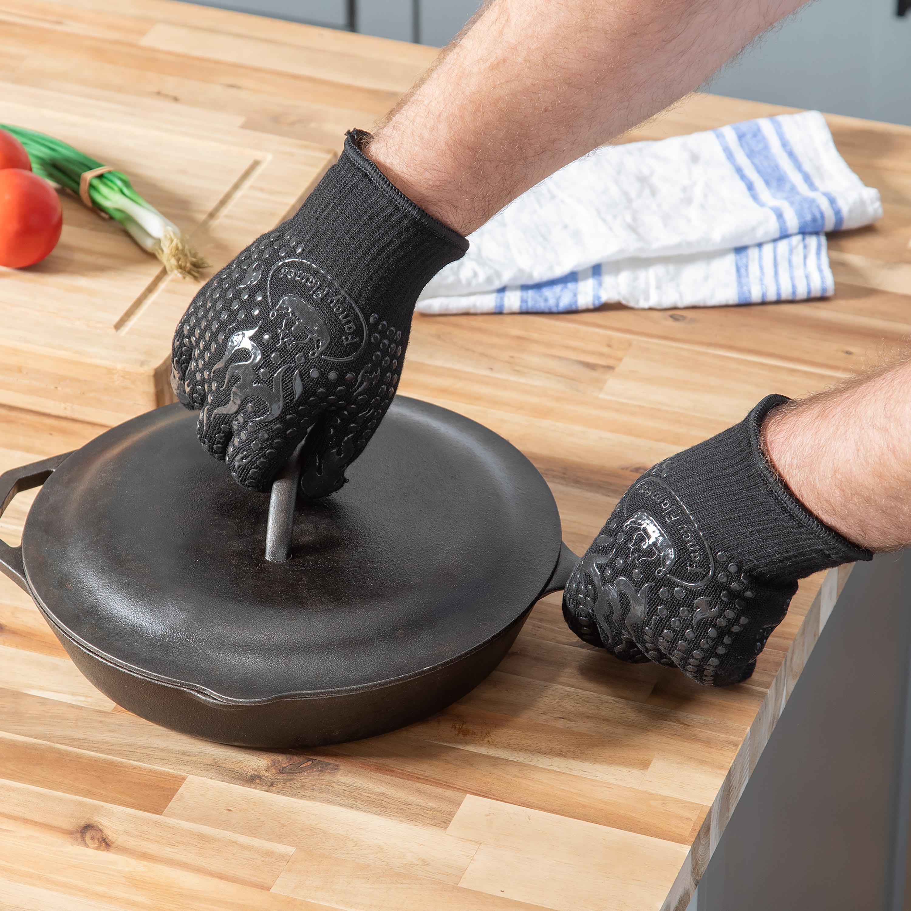 Pair of Heat-Resistant BBQ Gloves