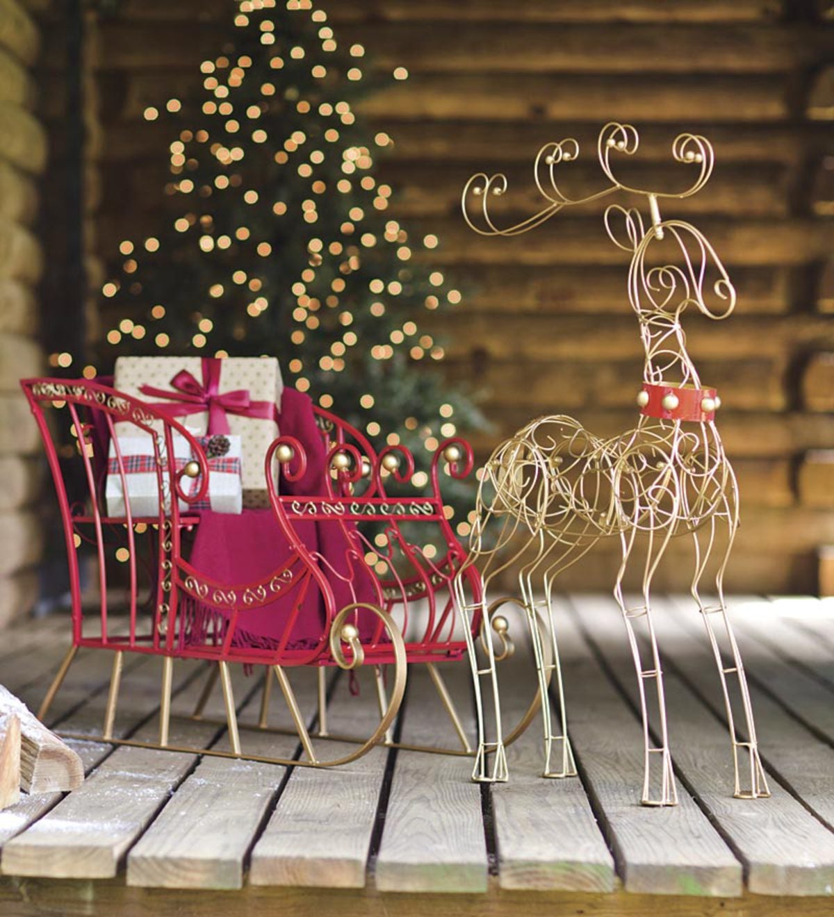 Fanciful Reindeer Holiday Décor