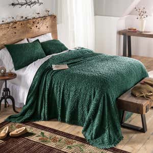 Wedding Ring Tufted Chenille Bedspread and Shams