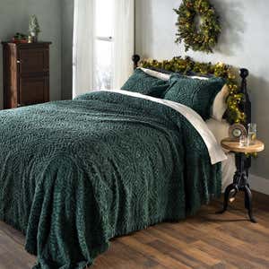 King Wedding Ring Tufted Chenille Bedspread