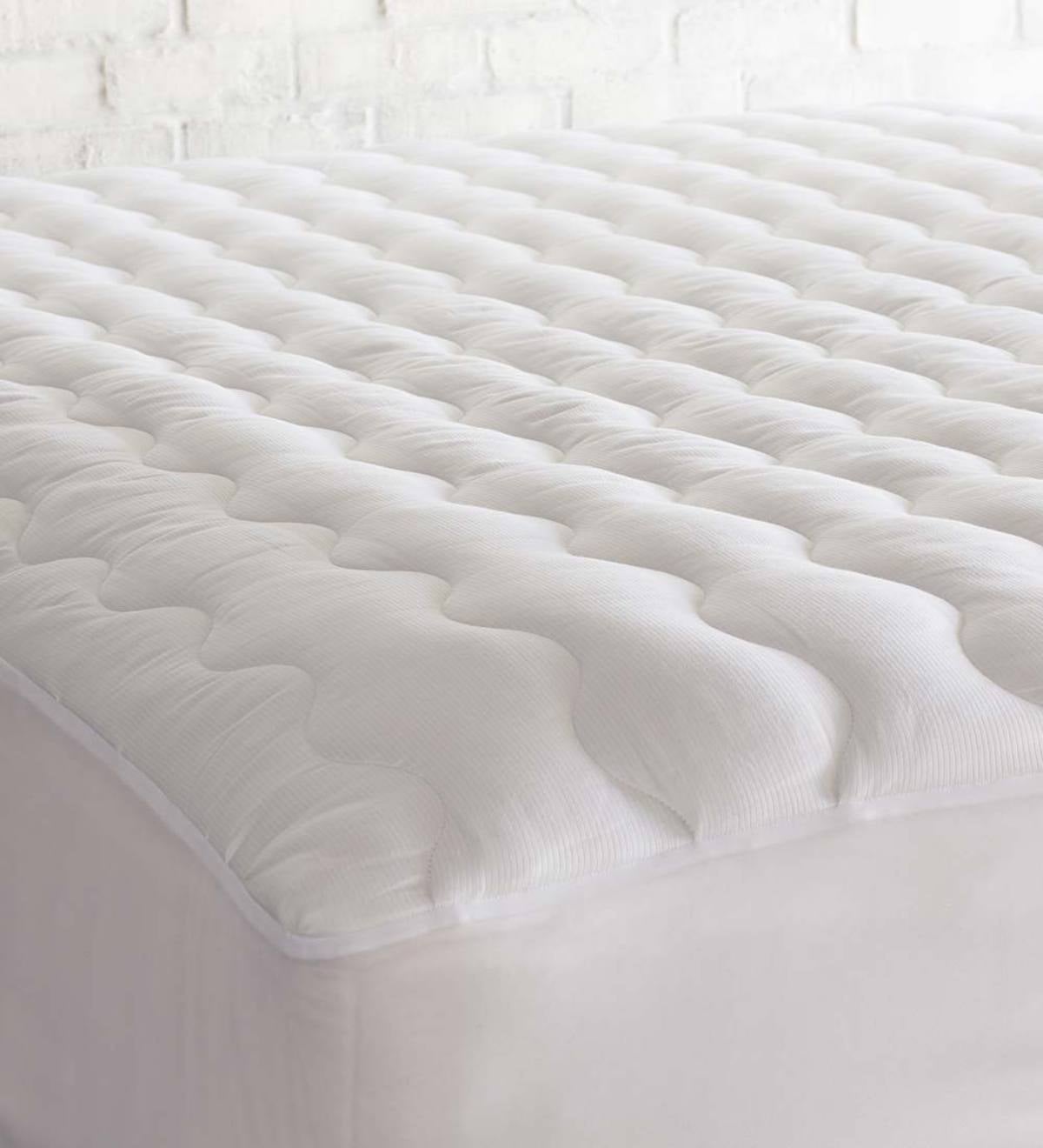 Dreambest Hypoallergenic Cotton Mattress Protector, Full Size - Plow & Hearth