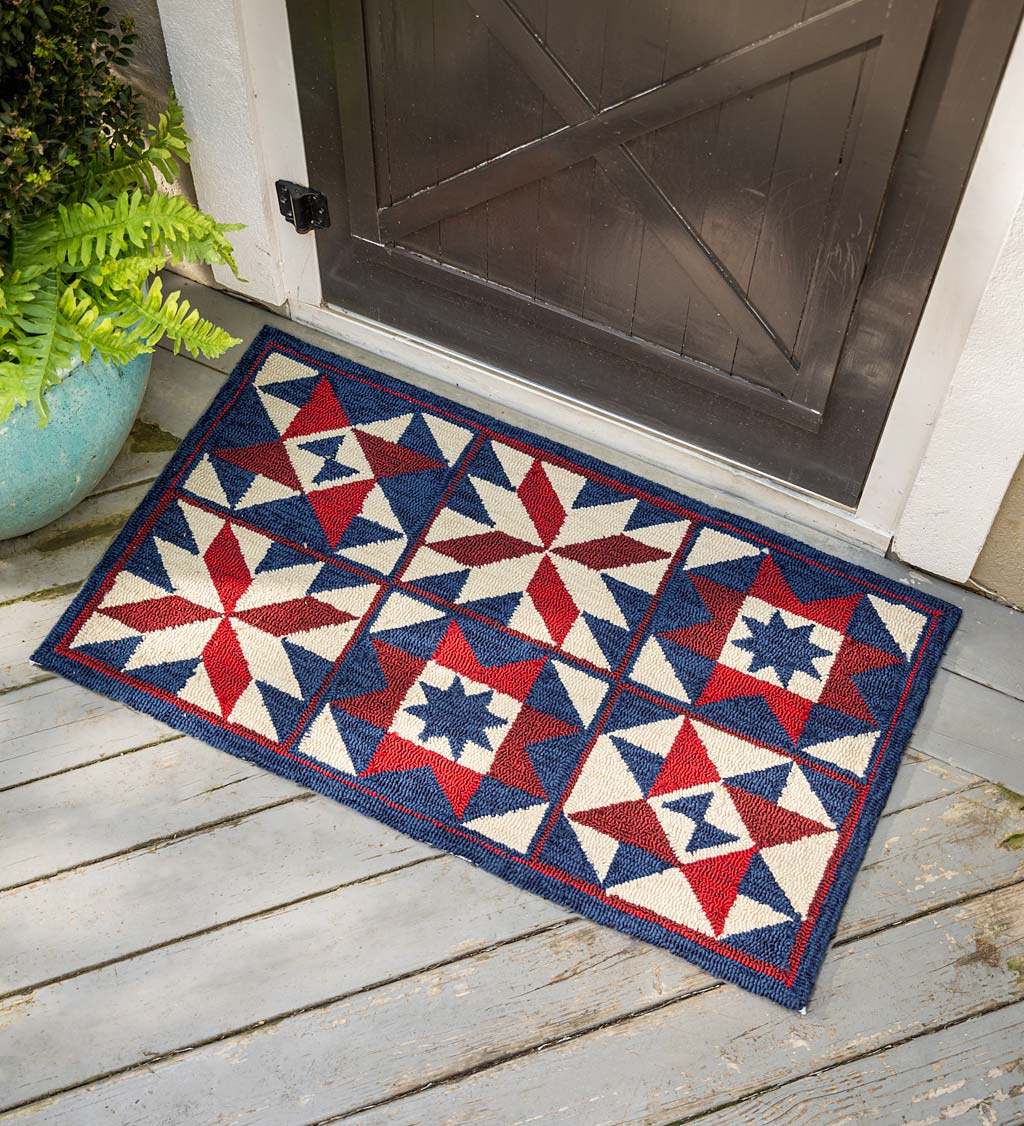 Indoor/Outdoor Patriotic Quilt Polypropylene Hooked Rug