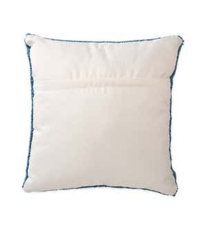 Indoor/Outdoor Sand Dollar Hooked Throw Pillow