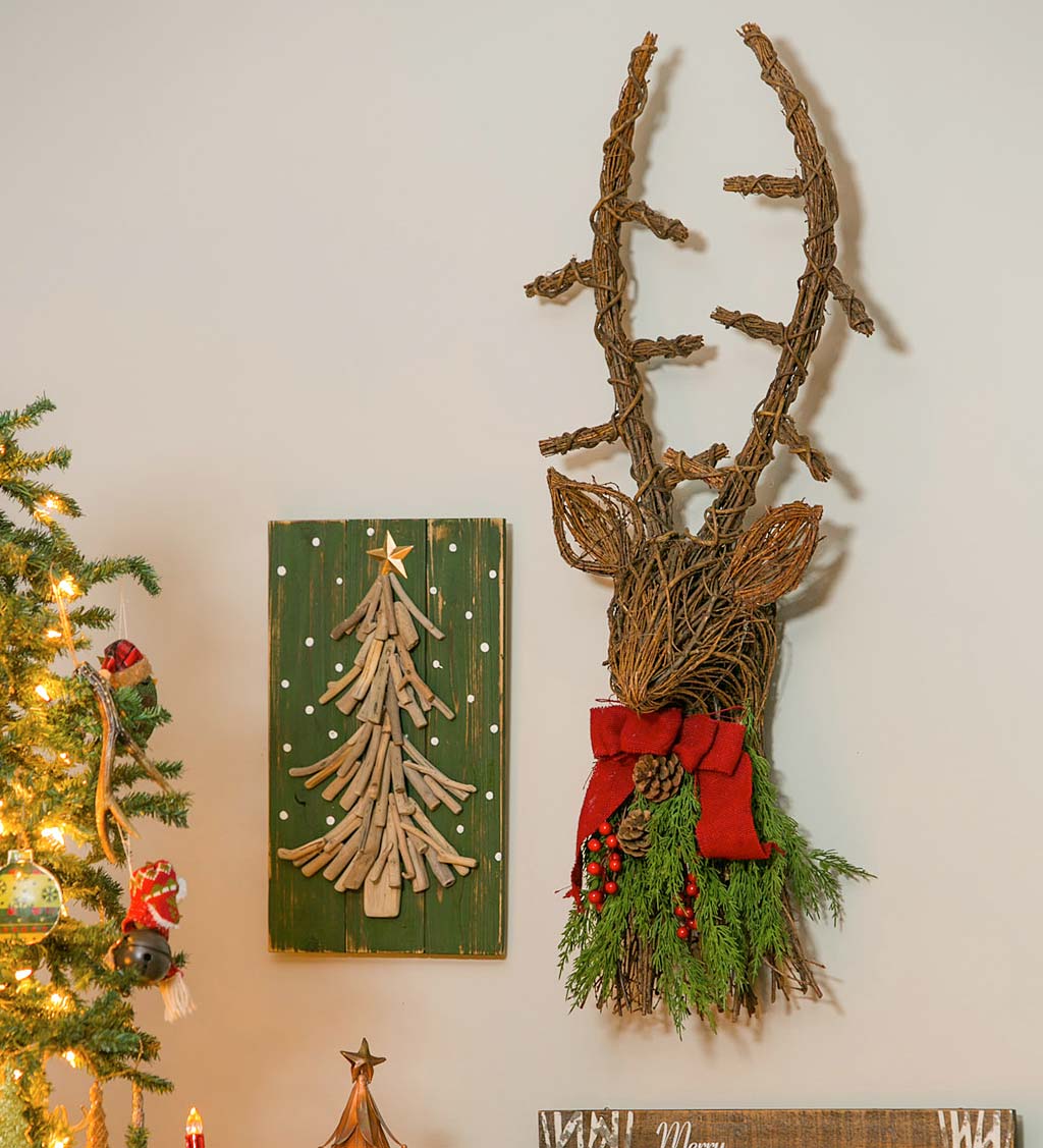 Holiday Reindeer Natural Vine Hanging Wall Art