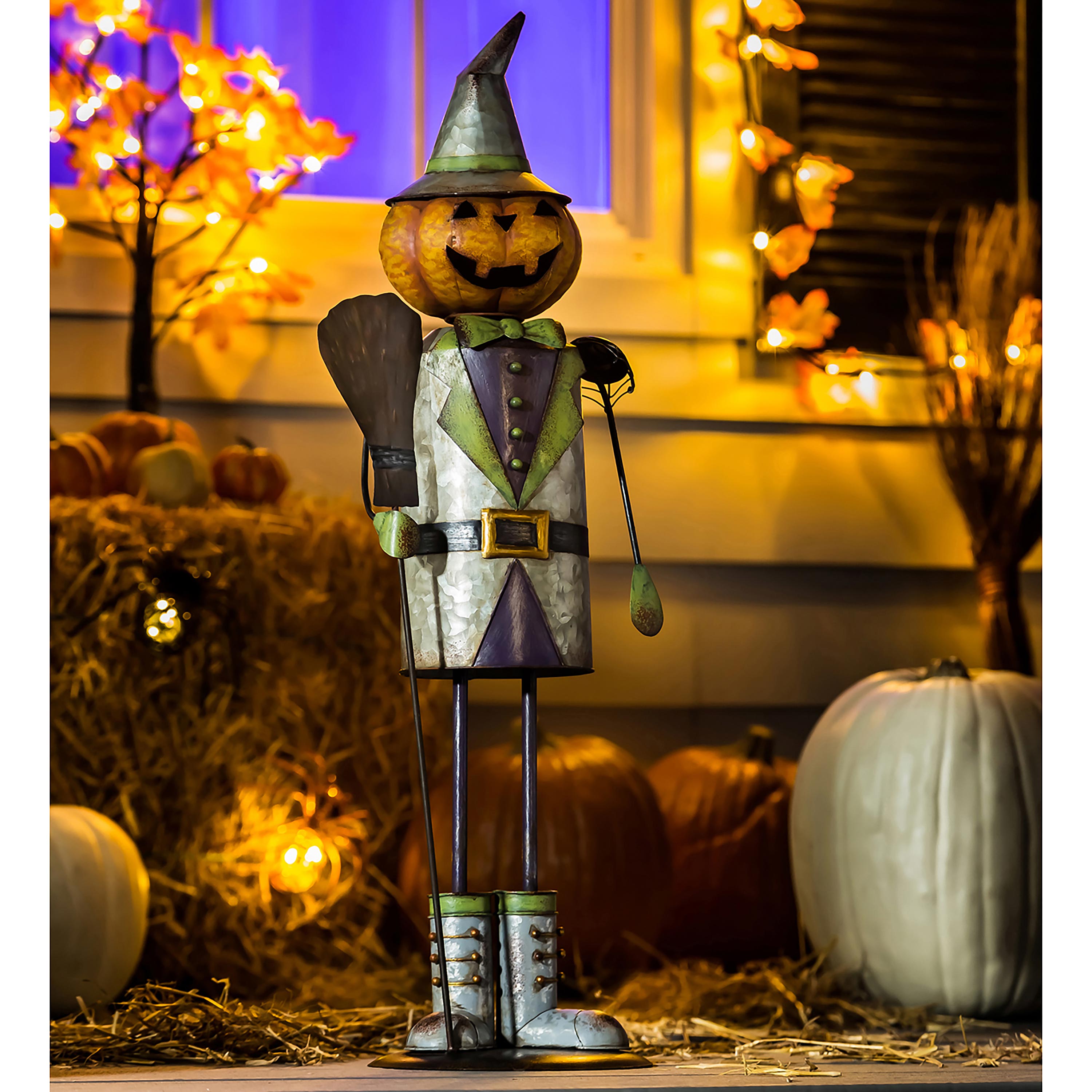 Indoor/Outdoor Pumpkin Witch Garden Statue