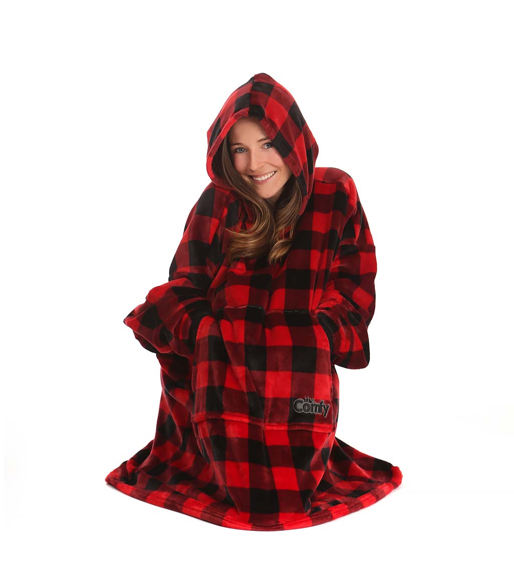 The Comfy Dream Wearable Blanket - Black | Plow & Hearth