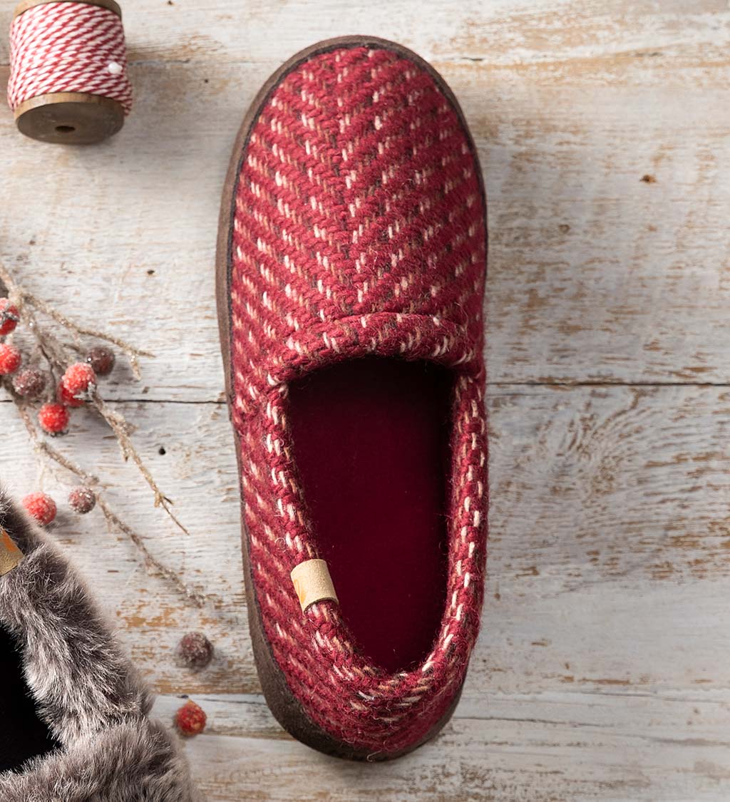 Acorn Women's Textured Moccasin Slippers swatch image