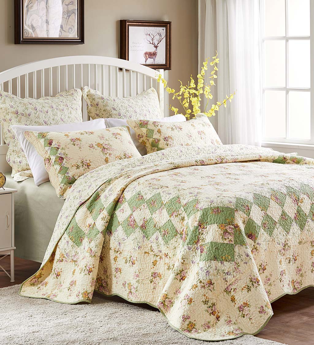 Dorothy Quilted Bedding Set