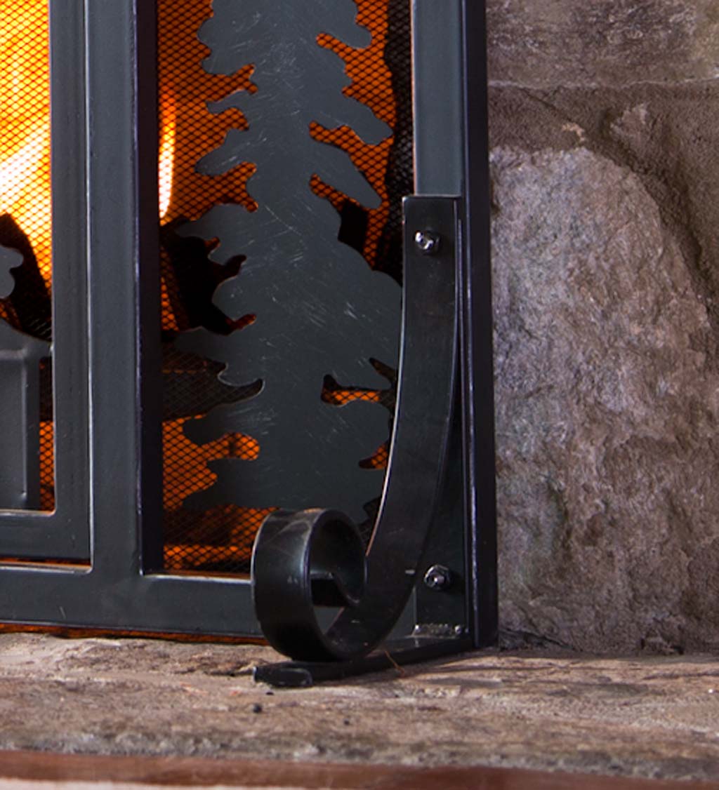 Large Mountain Cabin Fire Screen With Door