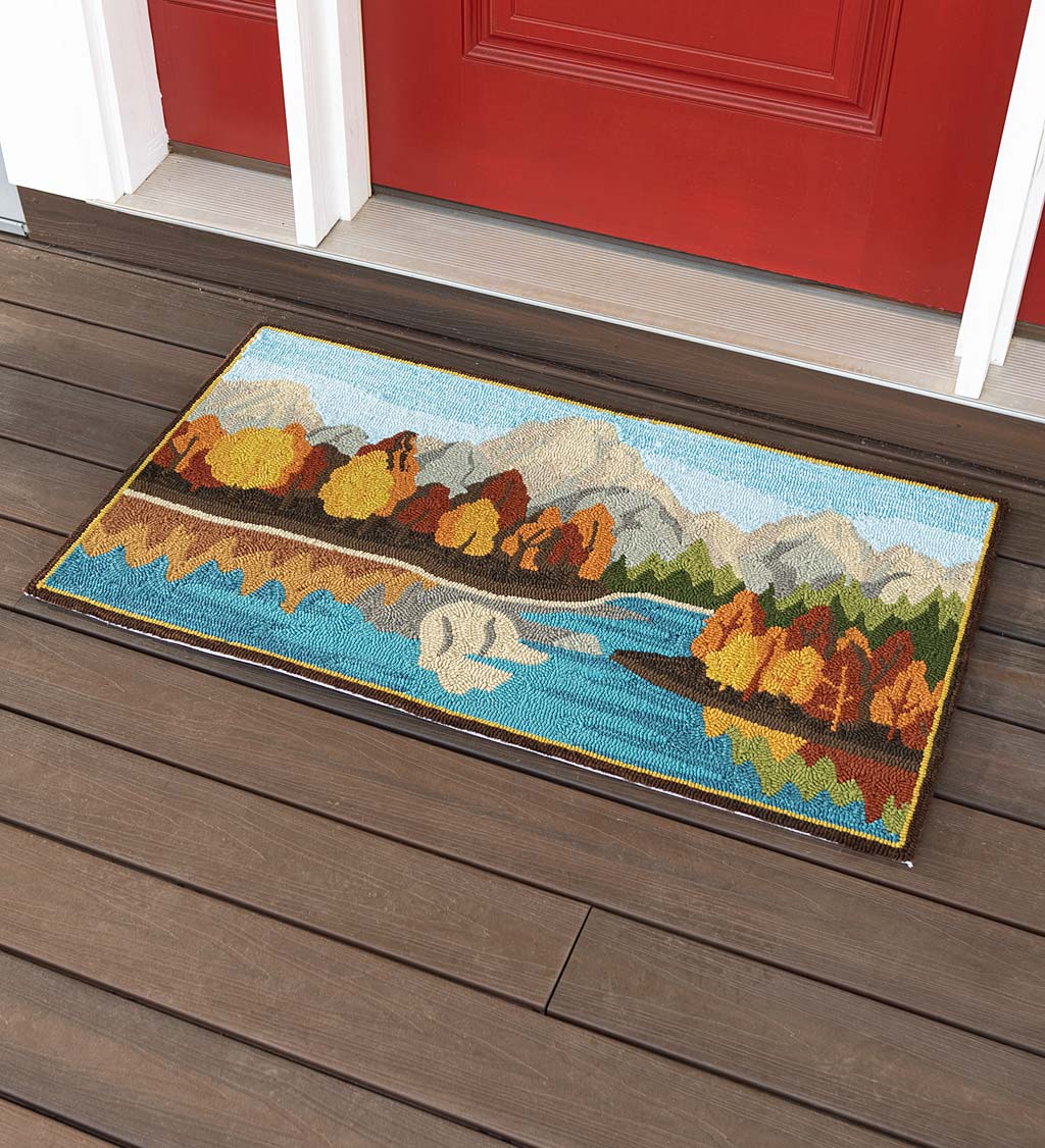 Indoor/Outdoor Mountain Lake Hooked Polypropylene Accent Rug