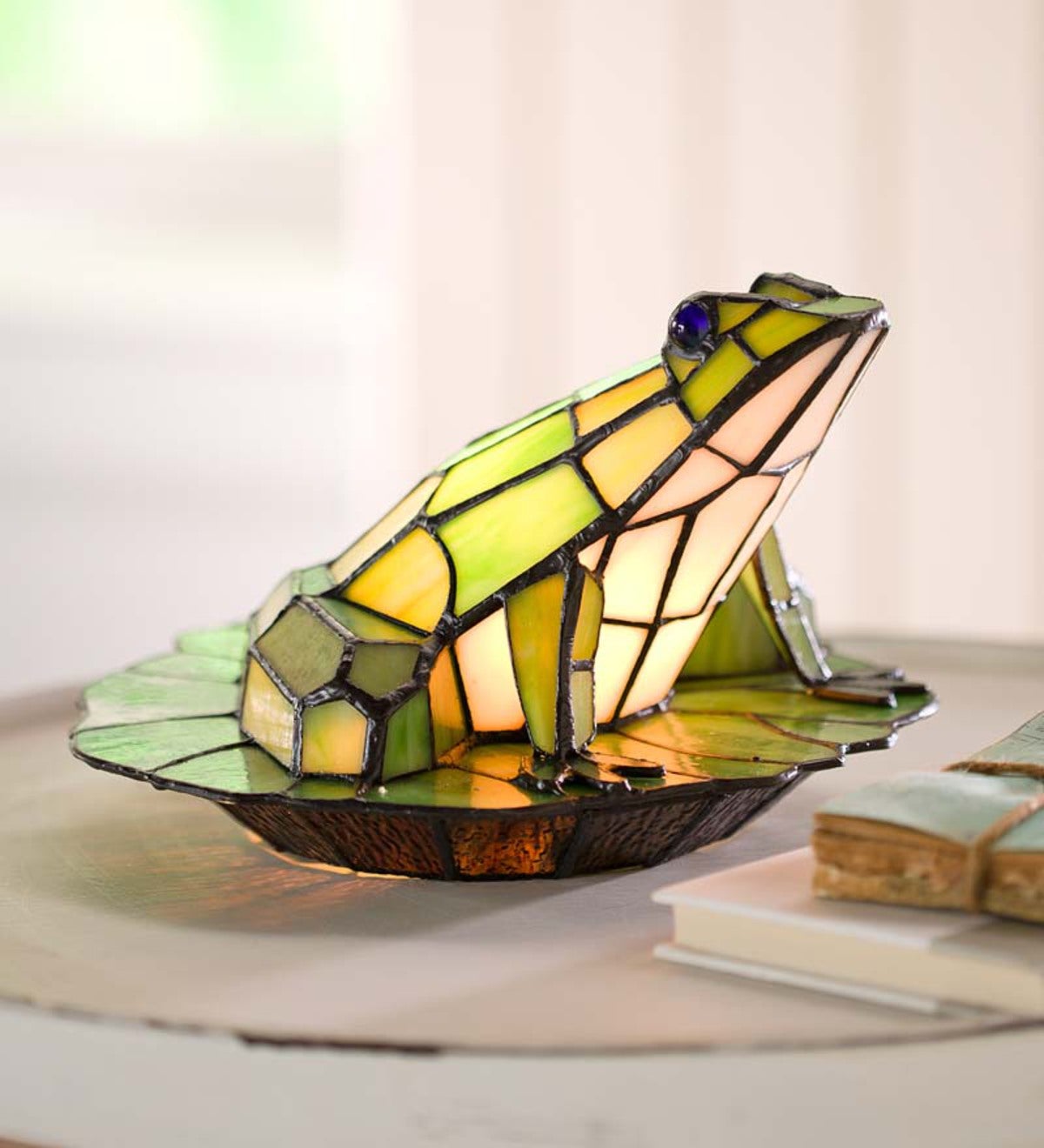 Tiffany-Style Stained Glass Frog Accent Lamp.