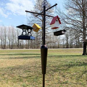 Weather-Resistant Squirrel Stopper Bird Feeder Display and Plant Stand