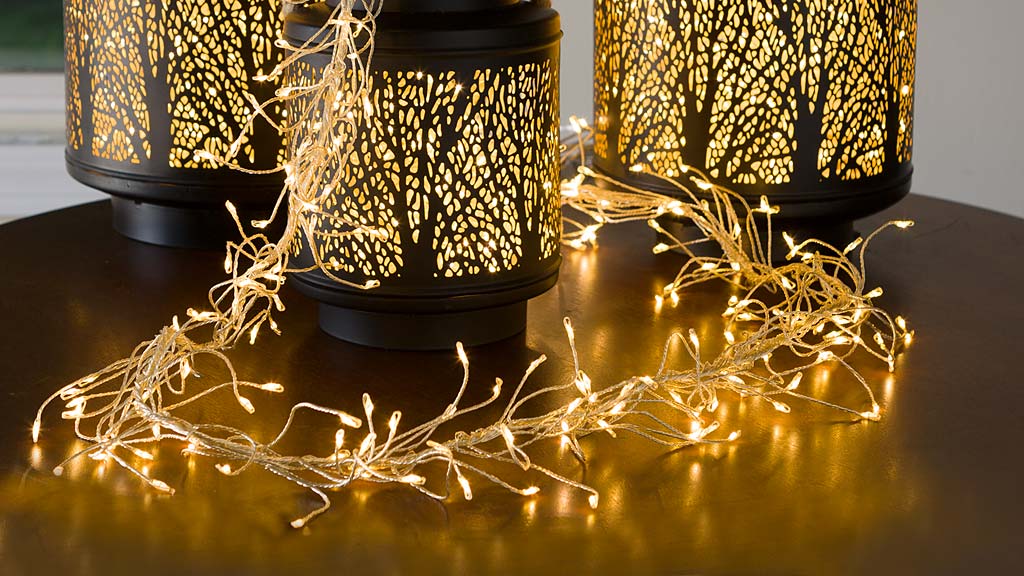 Firefly Cluster Lights, 480 Warm White LEDs on Bendable Wires, Electric, 10'L