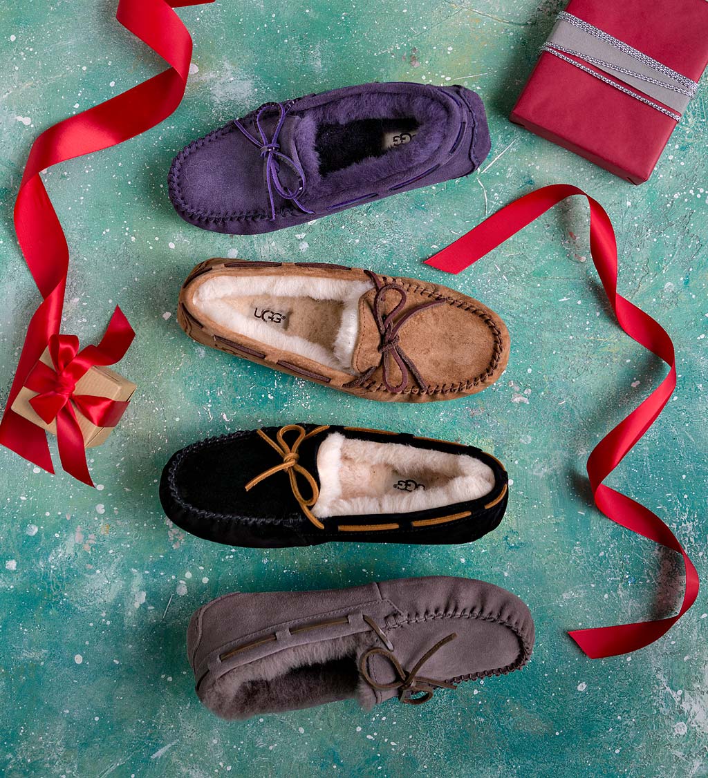 women's dakota moccasin slippers